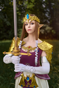 Princess Zelda (Zelda Twilight Princess) Cosplay by Calssara