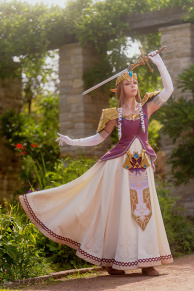 Princess Zelda (Zelda Twilight Princess) Cosplay by Calssara