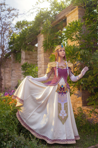 Princess Zelda (Zelda Twilight Princess) Cosplay by Calssara