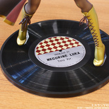 1/7th Scale Luka Megurine: Tony Ver.! (7/8)