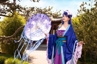 Lihua (Apothecary Diaries) Cosplay by Calssara