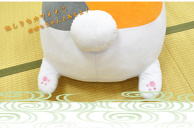 Gigantic Plushie of Nyanko Sensei
