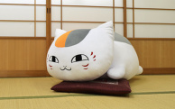 Gigantic Plushie of Nyanko Sensei