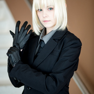 Fate/Zero Saber Cosplay