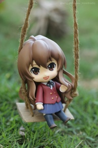 Nendoroid Aisaka Taiga (Dengeki Vers) in the Garden