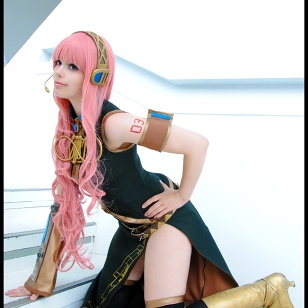 Luka Megurine (Vocaloid) Cosplay by Calssara