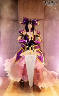 Tohka Yatogami (夜刀神 十香):Date A Live cosplay