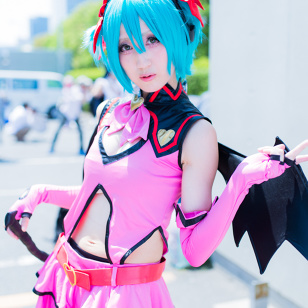 Hatsune Miku  (VOCALOID)