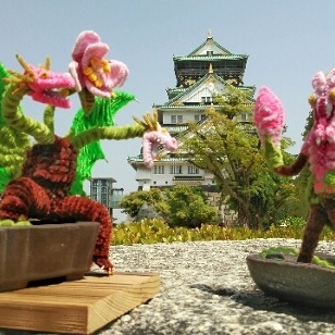 Pipe Cleaner Kaiju Bonsai Osaka Showdown!
