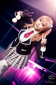 Honoka (Dead or Alive Last Round) Cosplay by Calssara