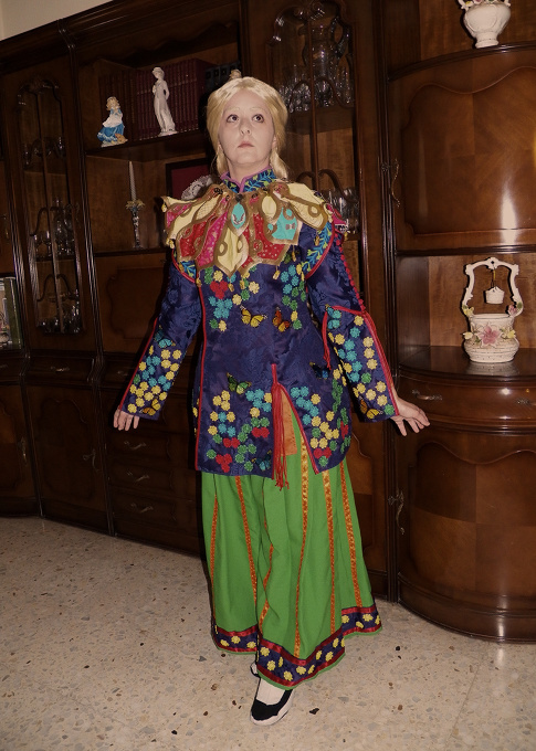 Alice Kingsley - Alice through the Looking Glass