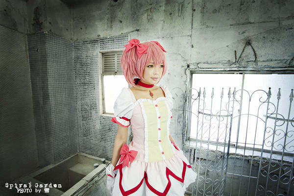 Madoka Cosplay (Madoka Magica) 