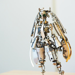 Hatsune Miku Made Out Of Junk Parts! (2/11)