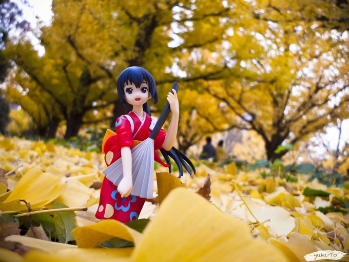 Azunyan in Autumn