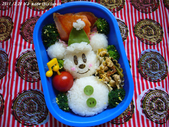 Mickey Mouse Snowman