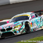 Evangelion and Miku-themed Cars Appear at D1 Grand Prix!  (2/10)