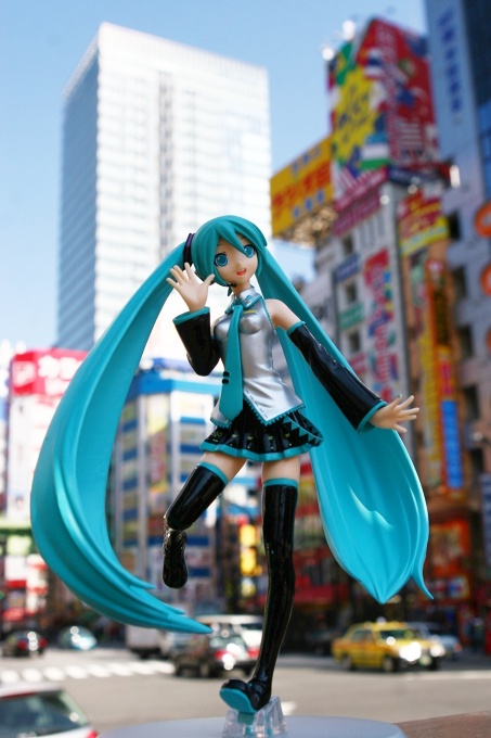 Greetings from Akiba! ^^