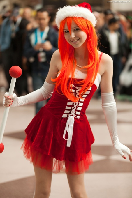 Comic Con - Red Head Cosplayer