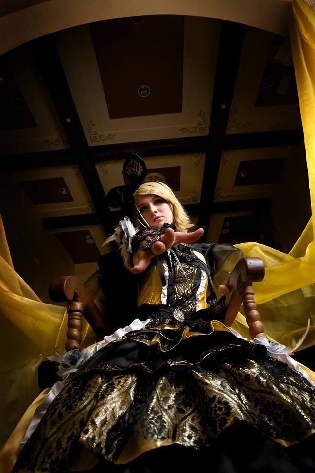 Kagamine Rin Cosplay