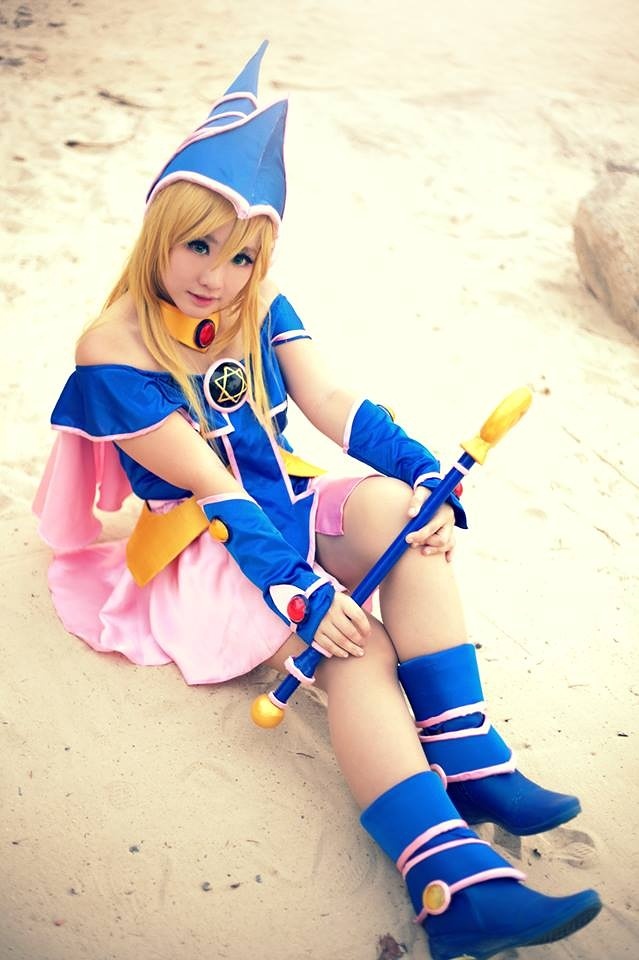 Yu-Gi-Oh! (Dark Magician Girl)