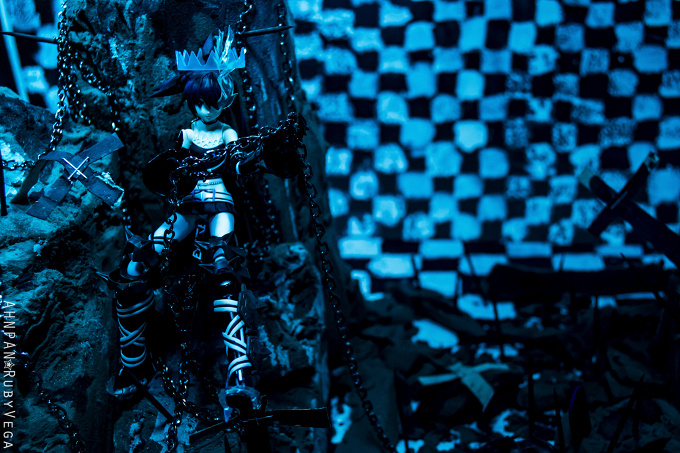 Lone King - Shackles and Metal