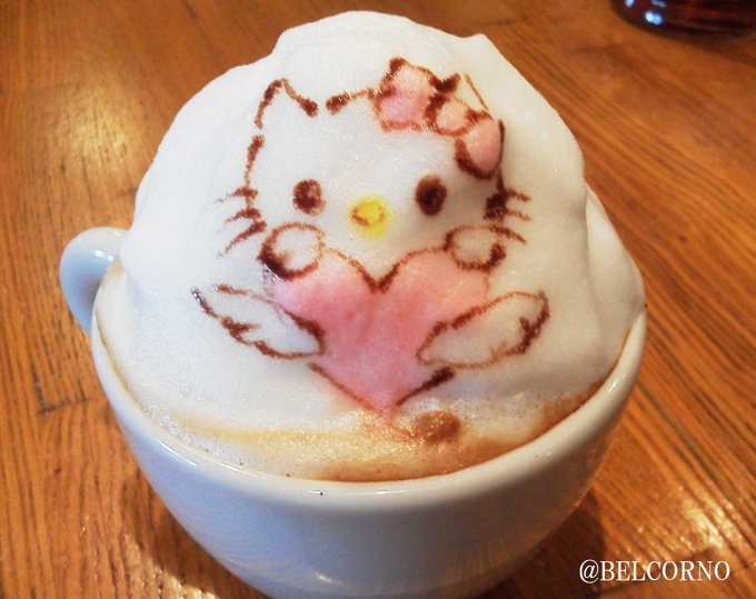 Hello Kitty as 3D Latte Art