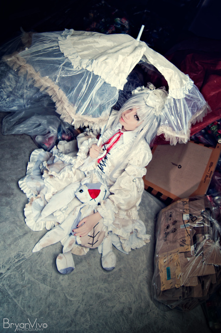 Do you have a little sister? 