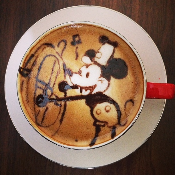 latte art~mickey~