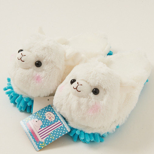 Alpacasso Plushie Cleaning Slippers