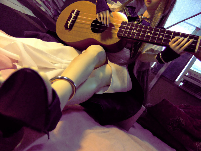 Who is the goddness?What does she play?