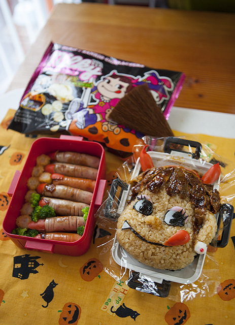 Peko-chan Halloween Bento