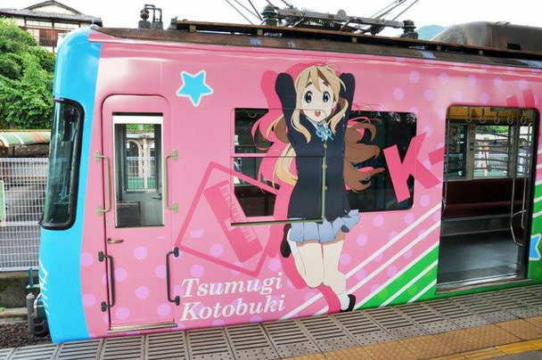 K-On! Wrapped Keihan Railway Train (1/6)
