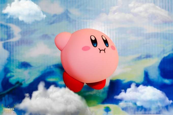 Kirby flies through the skies.
